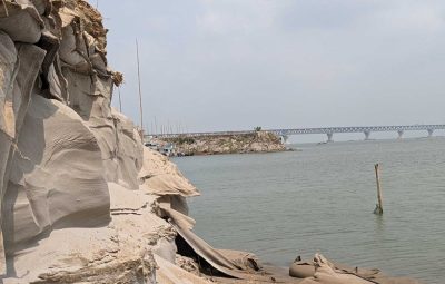 পদ্মা সেতু প্রকল্প রক্ষা বাঁধ ভাঙ্গন ঝুঁকিতে, বিলিন আশঙ্কায় ৪টি গ্রাম
