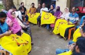 শরীয়তপুরে স্বাস্থ্য সহকারিদের অবস্থান কর্মসূচি